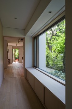  Second floor corridor towards family room	 